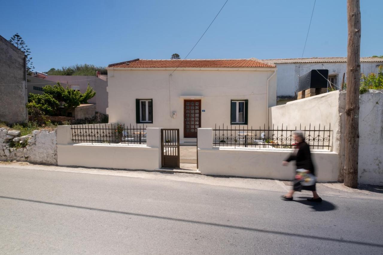 Jasmine Home By The Sea By 8Essentially Kalyves Dış mekan fotoğraf